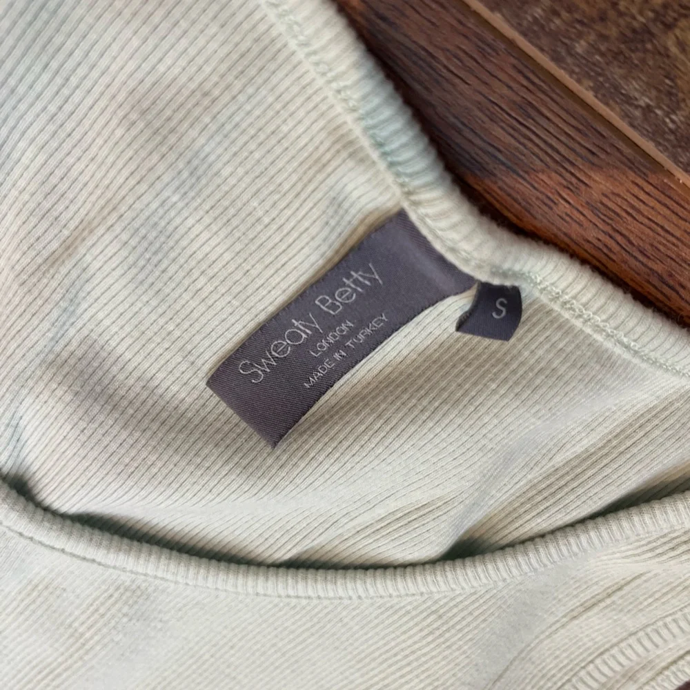 Mint green small Sweaty Betty sleeveless top - Picture 3 of 5